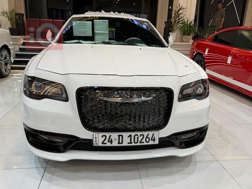 كرايسلر 300
